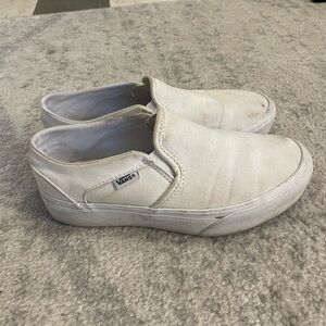 Women’s white vans size 7